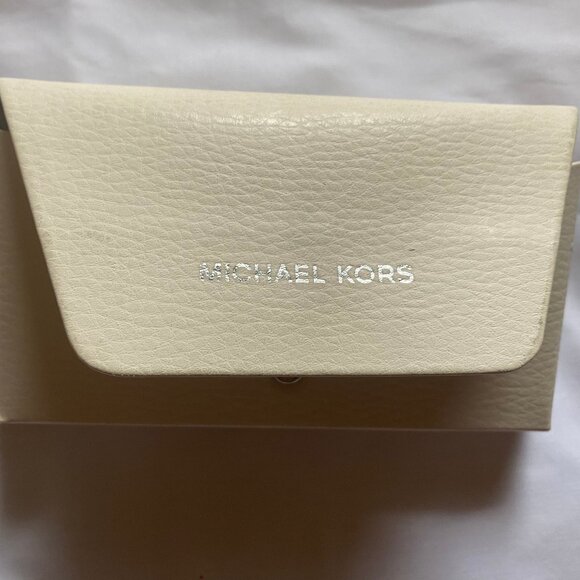 Michael Kors Hard Eye Glass Flip Over Snap Shut Case Only White , 6.5" x 3" x 2" - Picture 1 of 4